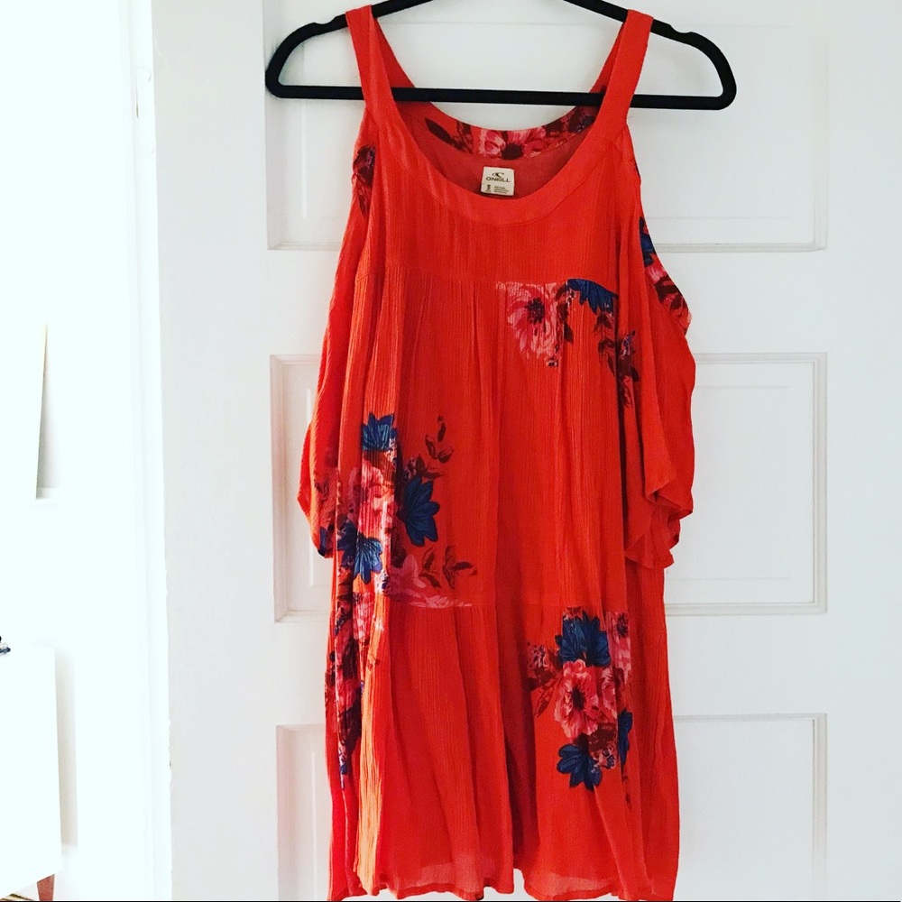 Billabong cold shoulder dress size small